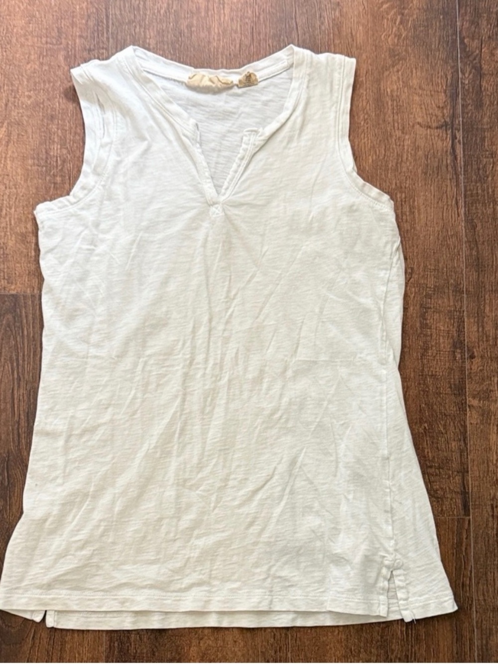 Christian Siriano White Sleeveless V-Notch Tank